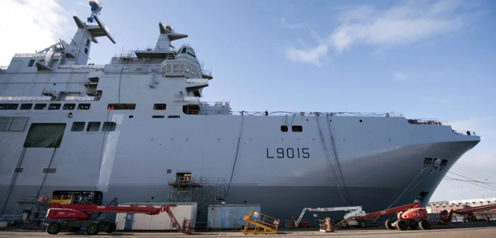 Navă de luptă franceză Mistral FOTO AFP