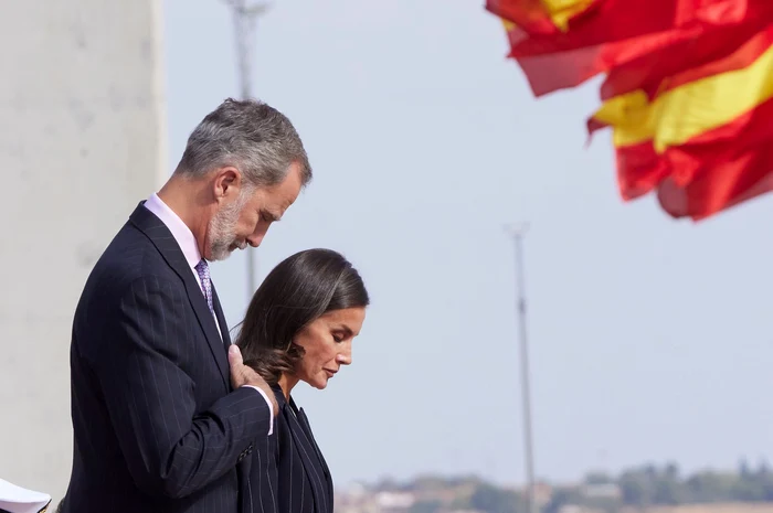 Regele Felipe și Regina Letizia pe aeroportul din Madrid, Profimedia (1) jpg