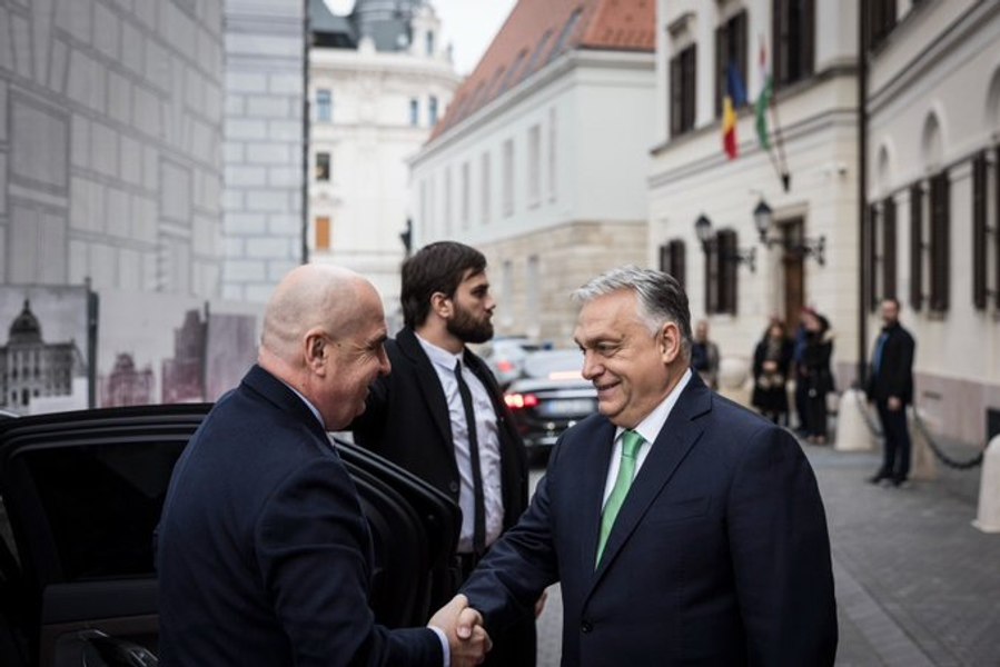 Premierul Ilie Bolojan s-a întânit cu șeful guvernului ungar, Viktor Orban: „Am avut astăzi o discuție pragmatică”