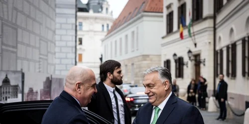 BOLOJSAN Si Orban foto X guvernul României jpeg