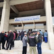bursa locuri de munca slatina 2023   foto alina mitran (34) jpg