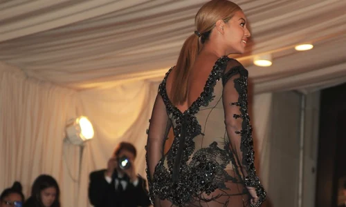 beyonce 2012 2 rtr31rb0 0 jpeg