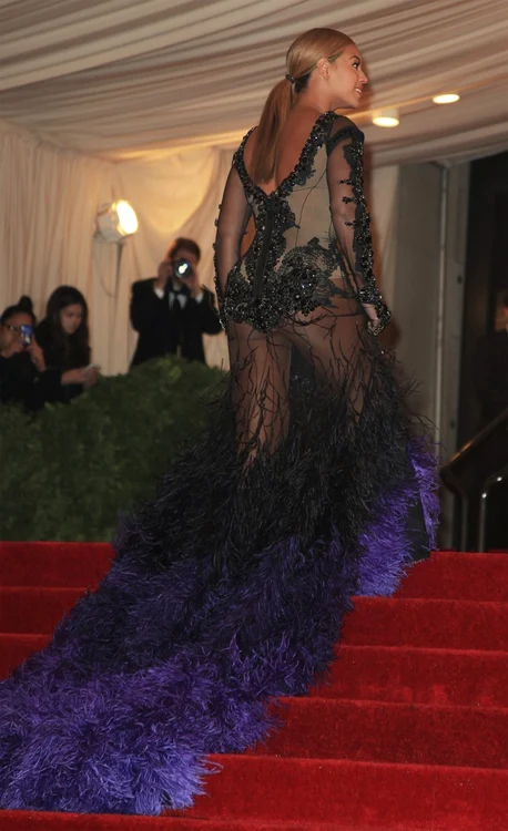 beyonce 2012 2 rtr31rb0 0 jpeg