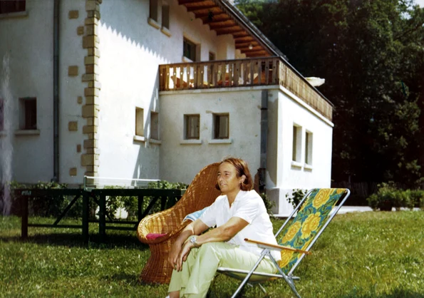 Elena Ceaușescu în vacanța de vară a anului lui 1976 (© „Fototeca online a comunismului românesc”)