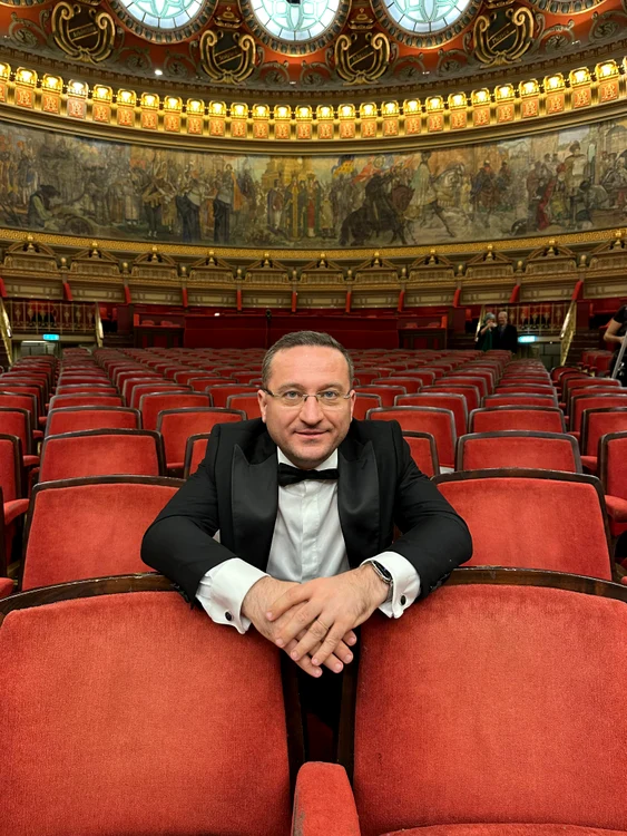 profesor Bogdan Bucur