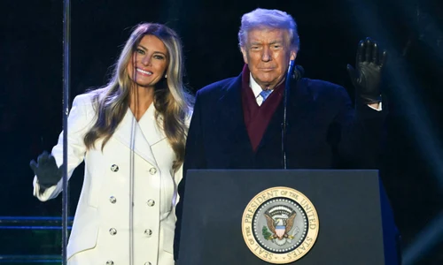Melania Trump a aprins bradul național de Crăciun la Washington FOTO AFP