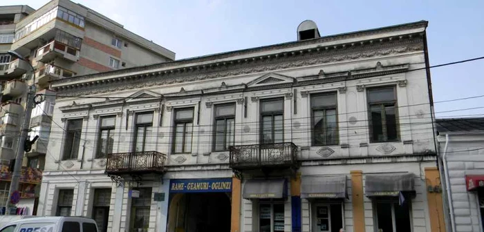 Hanul Gabroveni se deteriorează pe zi ce trece