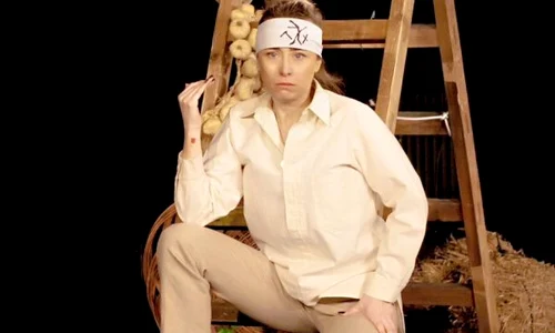 Ani Creţu, pe scena Teatrului Ion Creangă jpeg