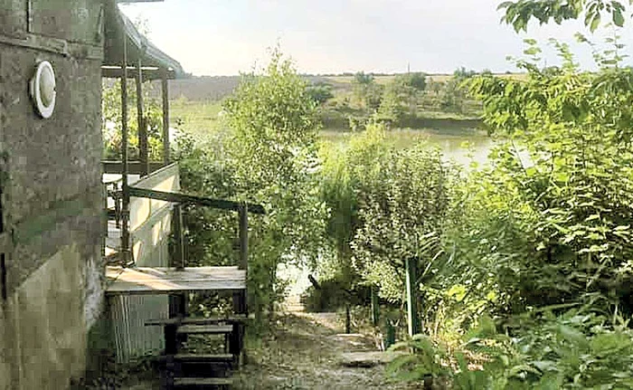 
    Catrinel Sandu este un munte de suferințăFoto: captură Antena Stars  