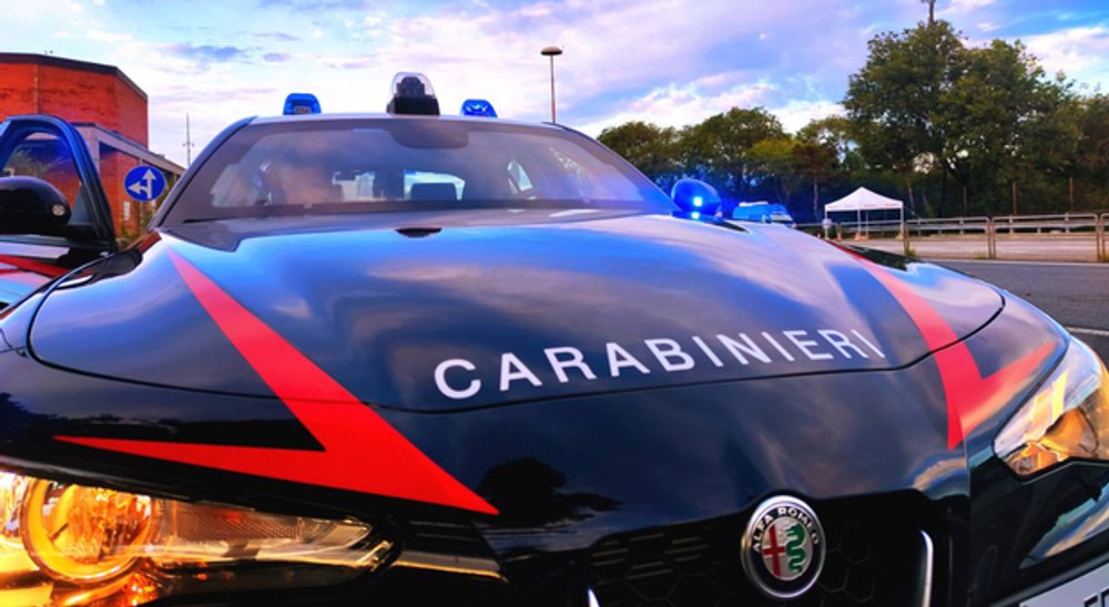 Șantaj de coșmar în Italia: trei români au pretins că vor cumpăra un hotel, apoi l-au amenințat pe proprietar: „Ne dai 15.000 de euro sau dăm foc clădirii!”