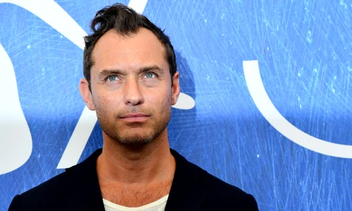 Jude Law, în vârstă de 46 de ani, e printre actorii cu cele mai mici penisuri jpeg