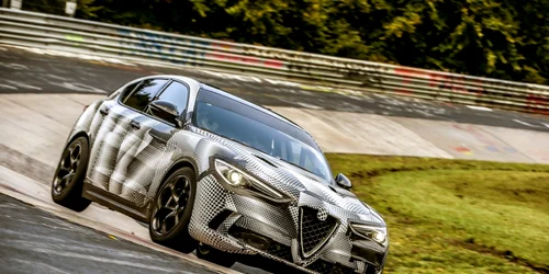 AR Stelvio Quadrifoglio