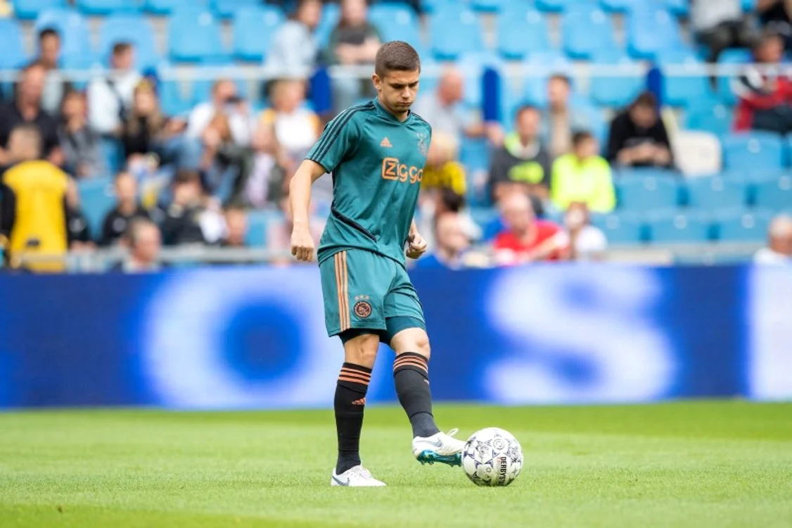 Răzvan Marin n-a izbutit o nouă evoluție convingătoare la AjaxFoto: Facebook / Ajax Amsterdam