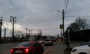 coadă la benzinării în slatina - foto alina mitran