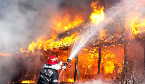 Igsu  flacari incendiu