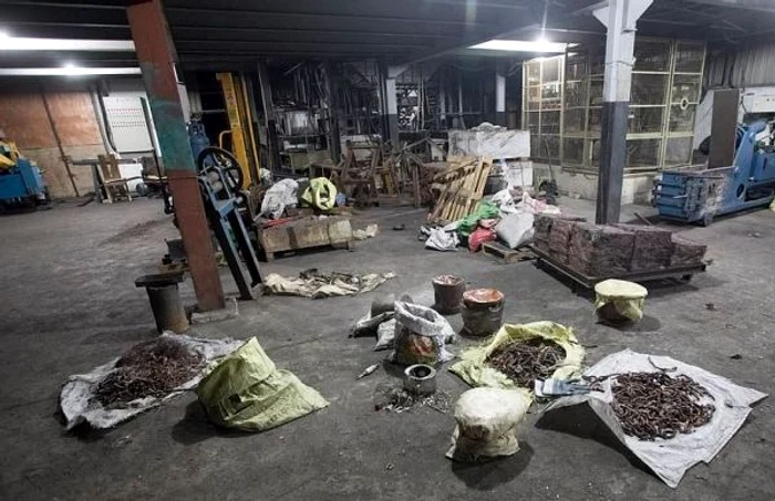 Atelier de cupru folosit la fabricarea bombelor din Sri Lanka FOTO Daily Mail