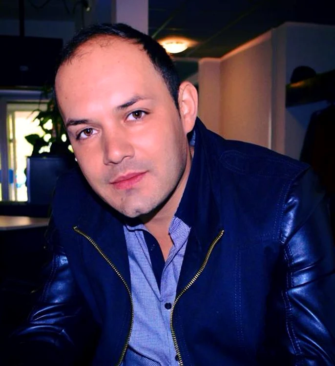 
    Raoul vrea să facă bani la păcăneleFoto: Arhivă personală  