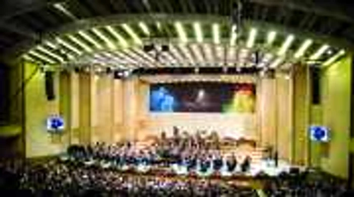 Filarmonica Regală din Stockholm a concertat luni şi marţi la Sala Palatului FOTO: Andrei Gîndac