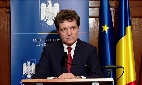 nicusor dan la ambasada romaniei din cehia png