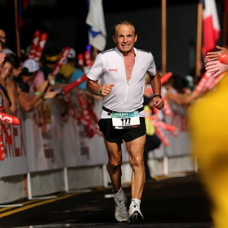 Joseph Maroon, la unul dintre concursurile de triatlon, FOTO facebook/Joseph Maroon
