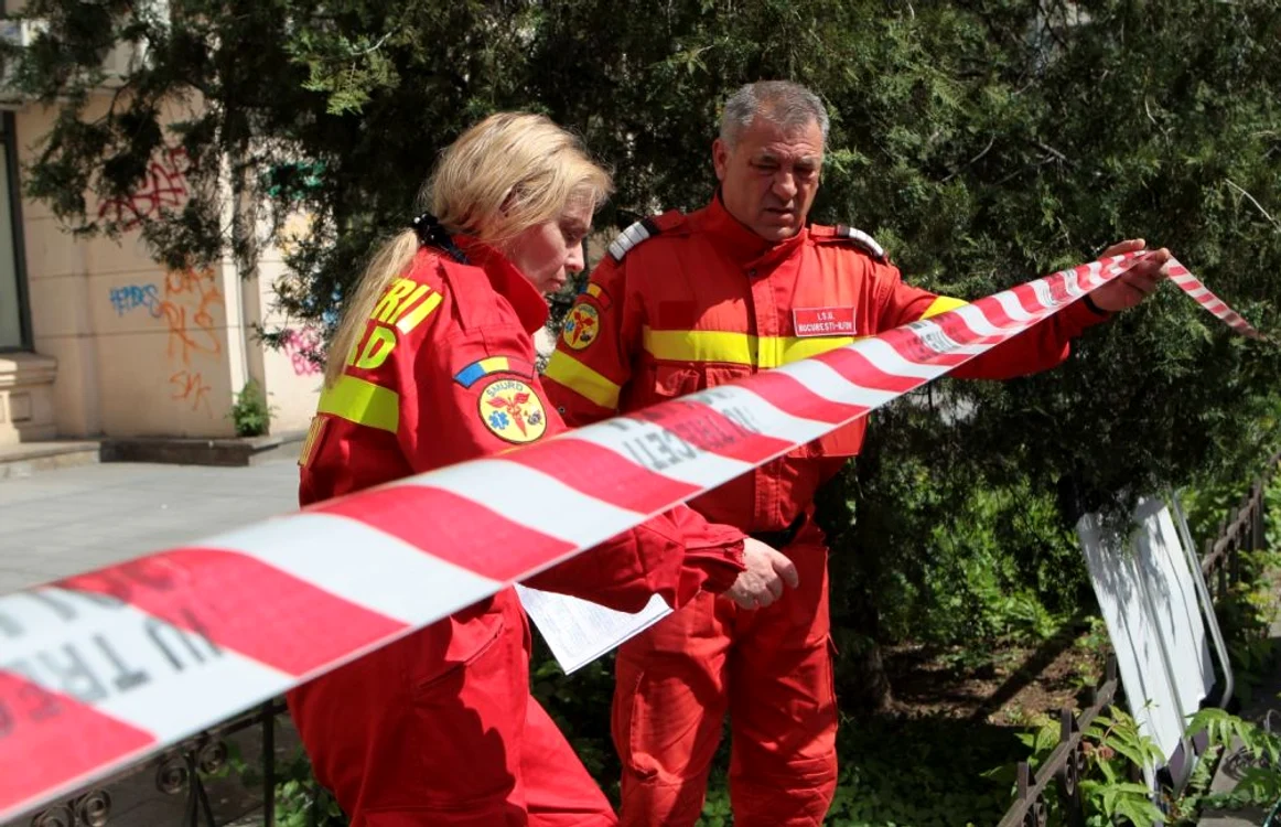 Tânăra are şase plăgi înjunghiate FOTO Eduard Enea