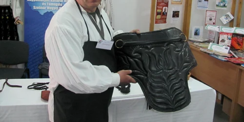 Meşteşugarul a lucrat o săptămână la replica şeii ţăranilor din Hortobagy