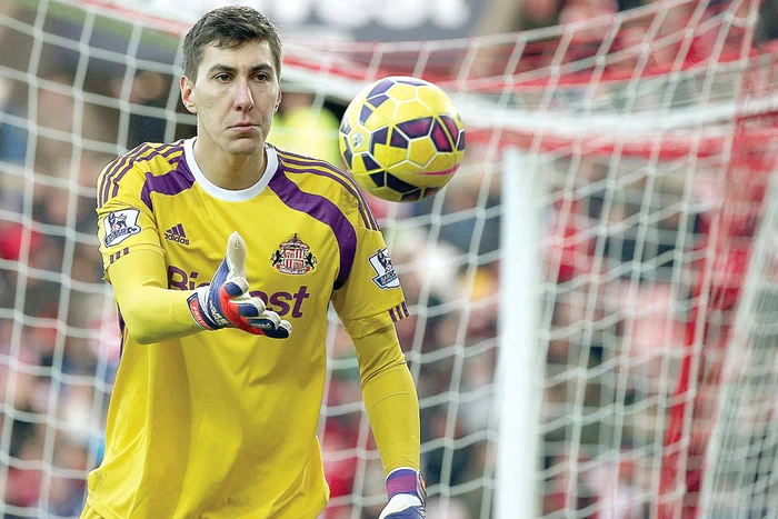 
    Costel Pantilimon este una dintre variantele pentru postul de titular al naţionalei României pentru Euro 2016  