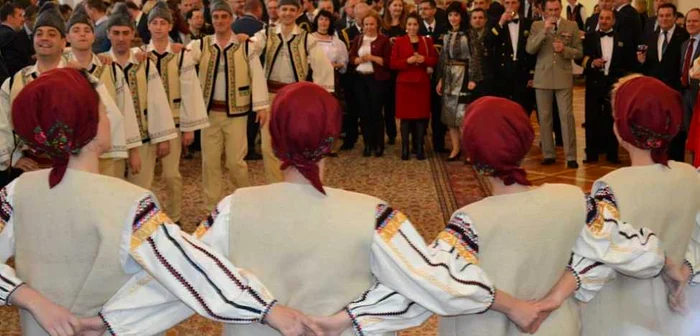Ansamblul ţara Vrancei s-a aflat în centrul atenţiei FOTO: Facebook Vasile Soare