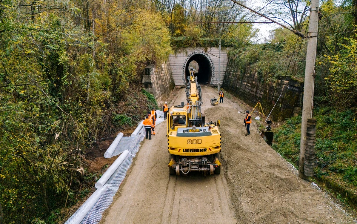 Lucrări la calea ferată. Foto: CFR Infrastructură.
