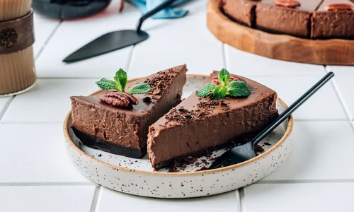 Cheesecake cu ciocolata  Sursa foto shutterstock 2147982125 jpg