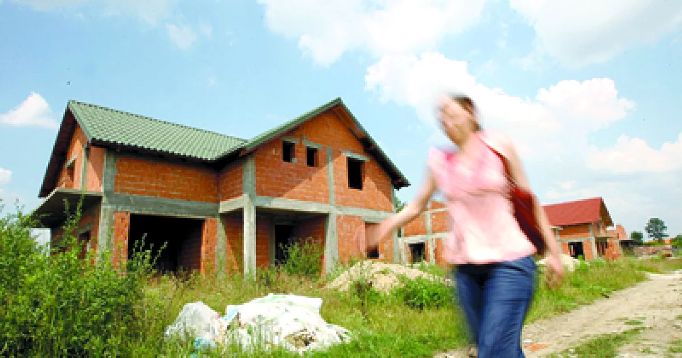 Timişoara: REGIUNEA PE SCURT / Mai multe locuinţe construite