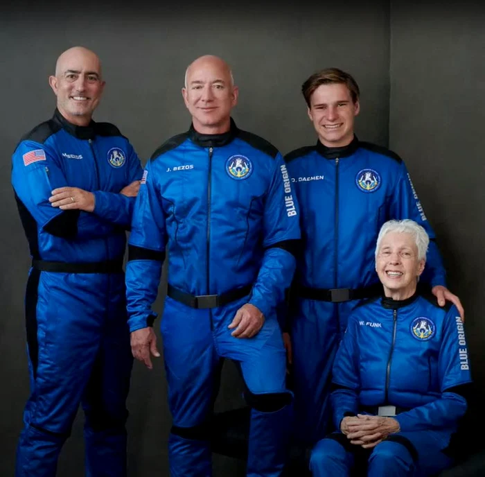 Cei 4 au zburat cu naveta spaţială New Shepard, complet automatizată @profimediaclickpentrufemei.ro