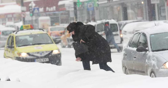 Ieşenii au făcut faţă cu greu căderilor de zăpada 