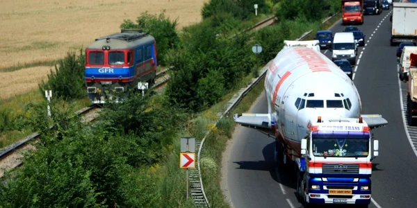avion pe sosele