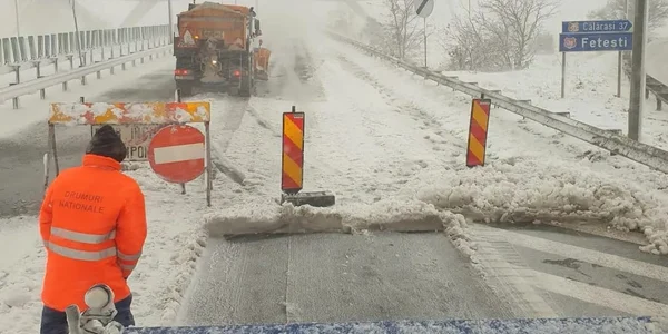 interventie deszapezire autostrada soarelui a2 zapada viscol foto via Meteoplus