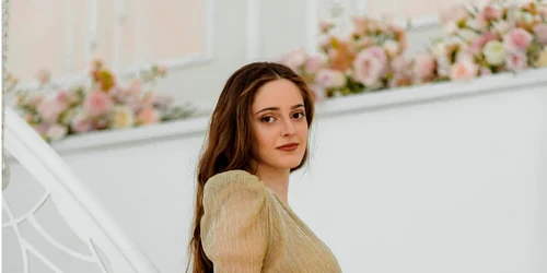 Mihaela Papa eleva cu 10 la BAC de la Lungești absolventă CN Gib Mihăescu Drăgășani Vâlcea Foto Arhiva personală jpeg