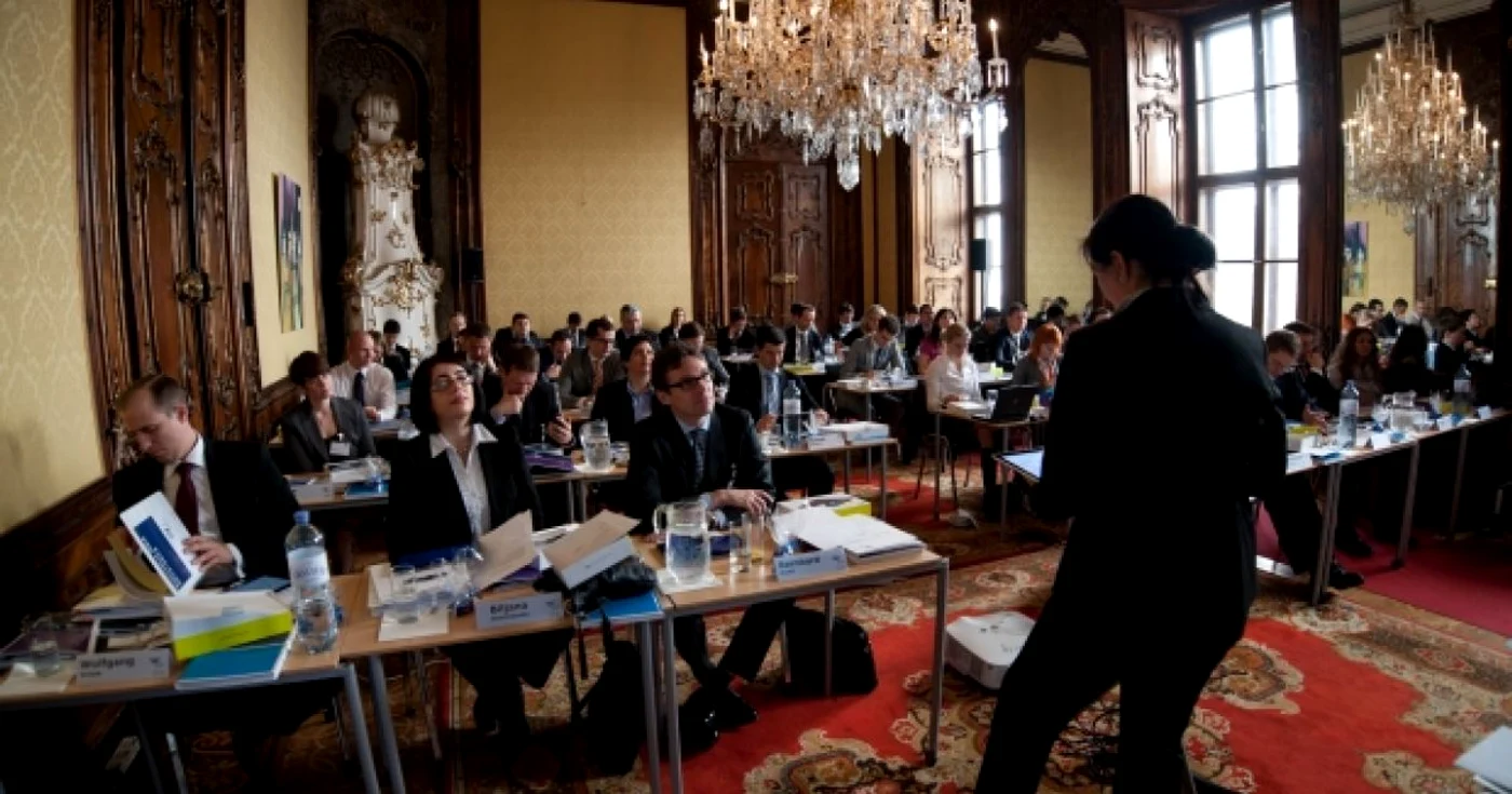 Wu
Executive Academy a înfiinţat o clasă internaţională la Bucureşti cu 26 de
studenţi de cinci naţionalităţi   FOTO: Wu Executive Academy