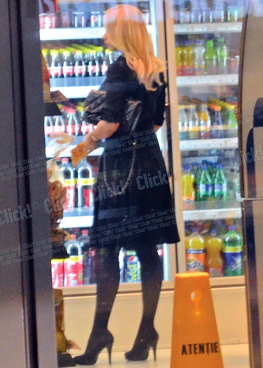 Pare abătută, dar e posibil să fie obosită, căci iese cam îngândurată... (fotografii: Alex Muscaliu)