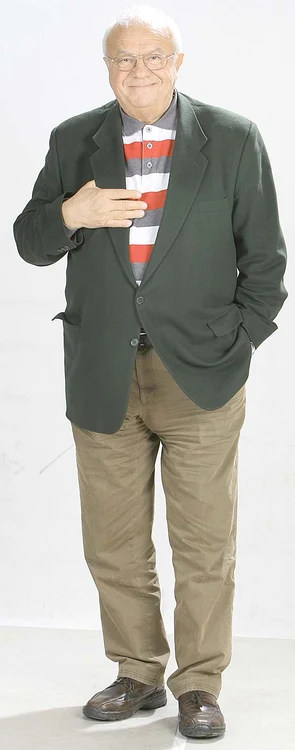 Nu a avut mult de cărat. Două-trei plase încărcate îl aşteptau deja în curteFoto: BLITZ