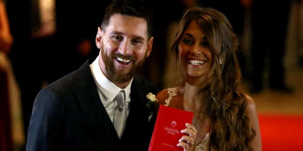 lionel messi antonella roccuzzo nunta foto facebook barca