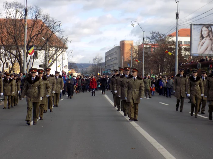 Parada militara a avut loc pe bulevardul Corneliu Coposu