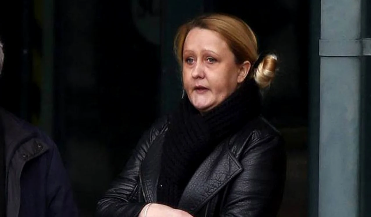 
    Femeia a făcut sex cu băiatul de 15 ani în repetate rânduriFoto: metro.co.uk  