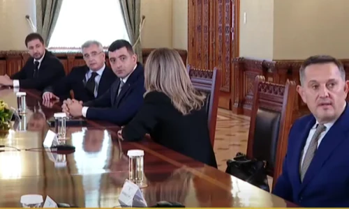 aur la consultari foto captura video realitatea png