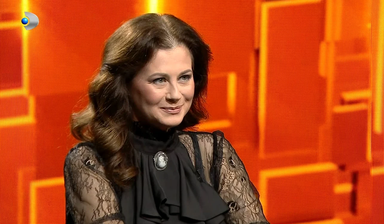 Corina Danila a dezvaluit ca e casatorita de cinci ani in emisiunea 40 de intrebari a lui Denise Rifai de la Kanal D captura TV (13) jpg
