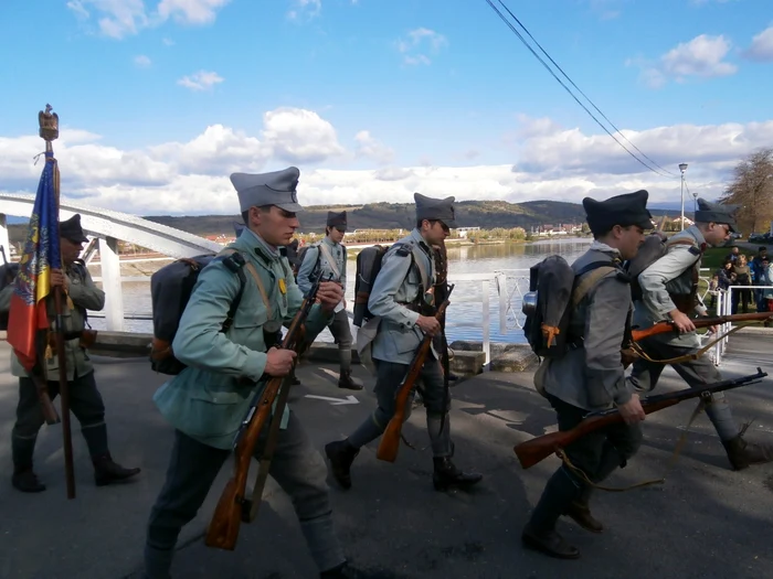 Podul de peste Jiu a fost apărat împotriva invaziei germane