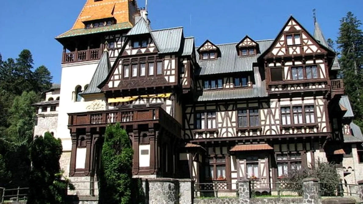 24 mai: Este inaugurat Castelul Pelișor jpeg
