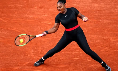 Serena Williams a uimit prin ținuta de joc folosită în iunie trecut, la Paris jpeg