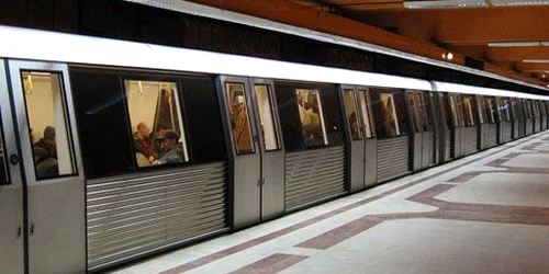 Metroul va circula toată noaptea de Revelion în Bucureşti