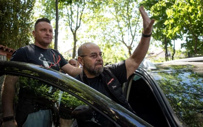 Cristian Popescu Piedone înainte de a pleca spre închisoarea Rahova. Foto: Ilona Andrei/ G4Media