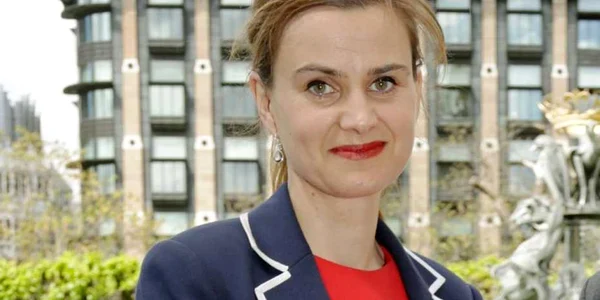 Deputata Jo Cox FOTO standard.co.uk